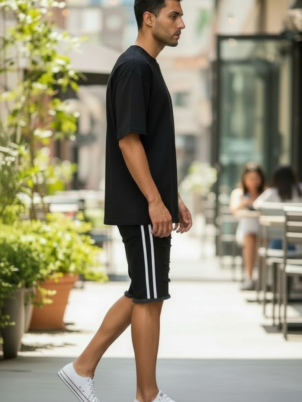 Distressed Shorts - BLACK/WHITE